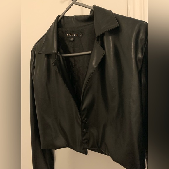 motel rock cropped leather jacket - Picture 2 of 2